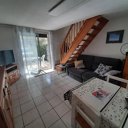 度假居 Pavillon Confortable Avec Veranda, 2 Terrasses Et Piscine A - Fr-1-781-87 *